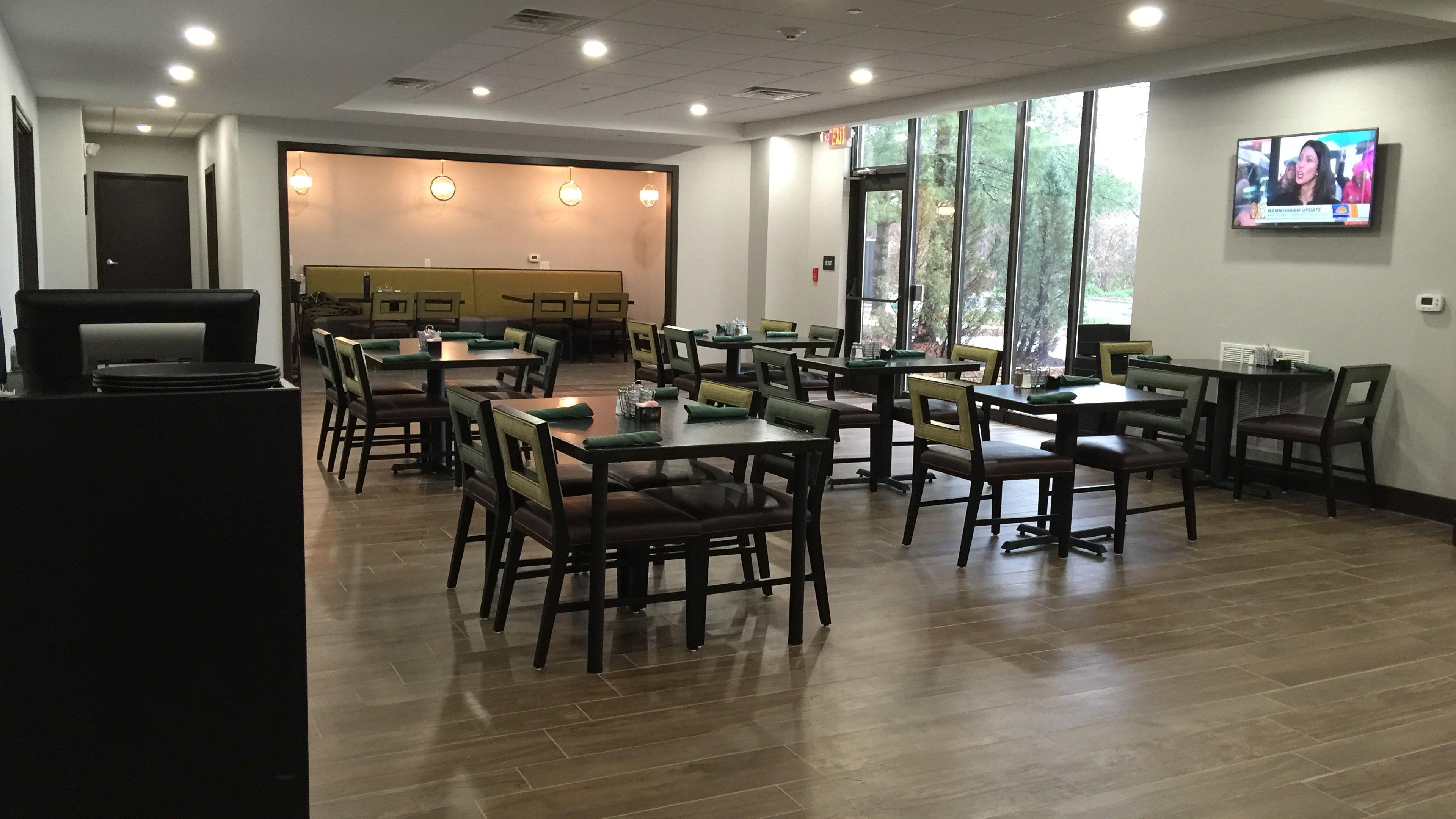 Harrisburg East By Ihg 3*