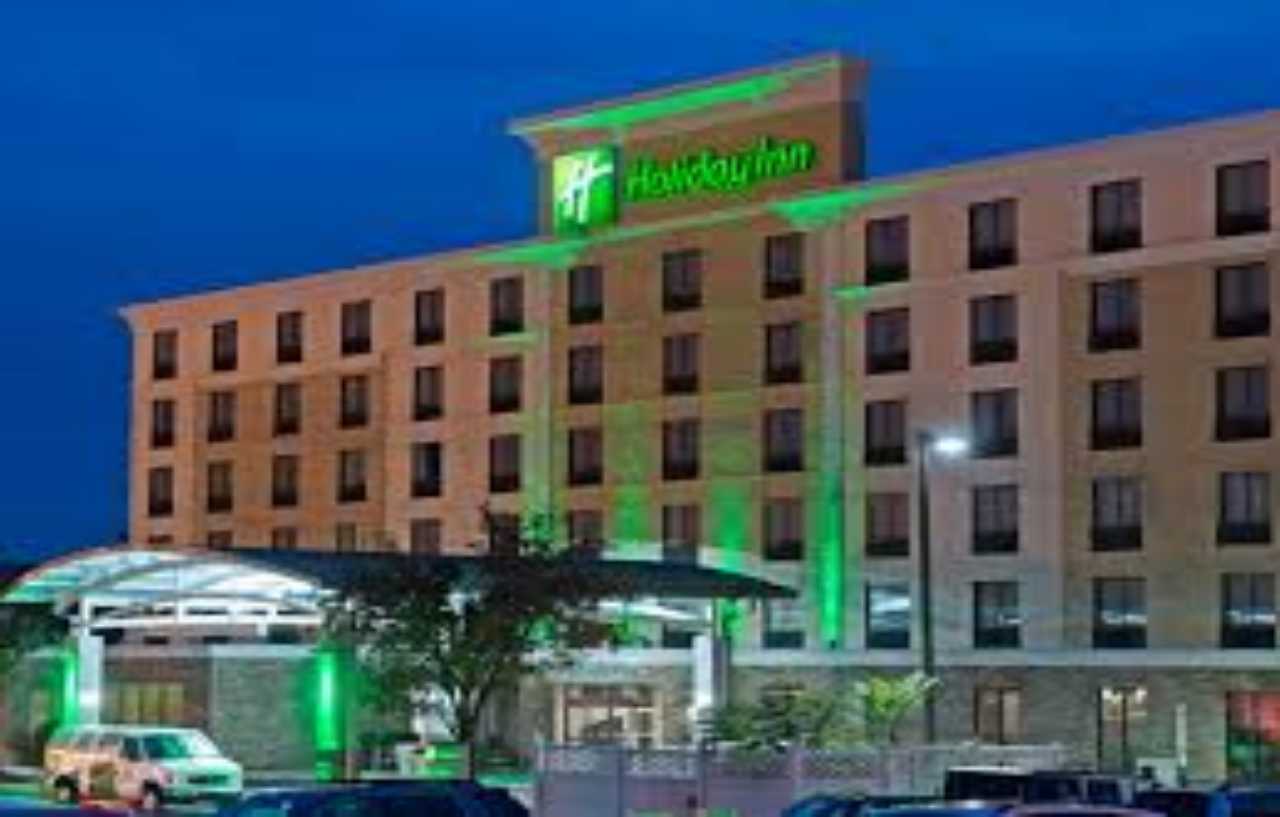 Harrisburg East By Ihg Hotel 3*